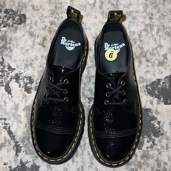 NWT 1461 Dr Marten Distressed Patent Leather Platform Shoes - Picture 2 of 6